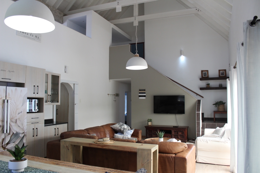 5 Bedroom Property for Sale in Canals Eastern Cape